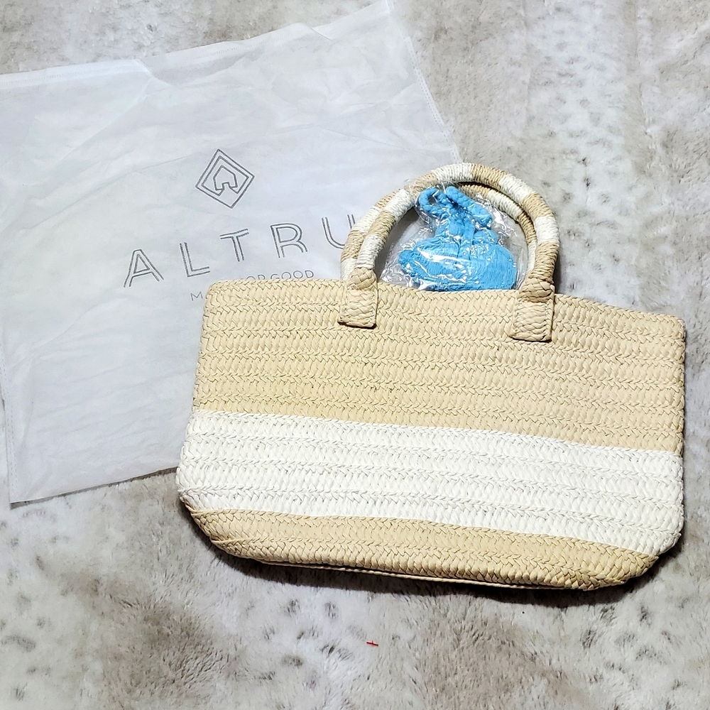 Altru Larger Cream and White Straw Tote Beach Summer Bag New With Tags